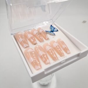 Uñas postizas press on x 24 diseño nubes