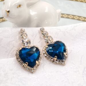 Aretes corazón grande cristal bordado