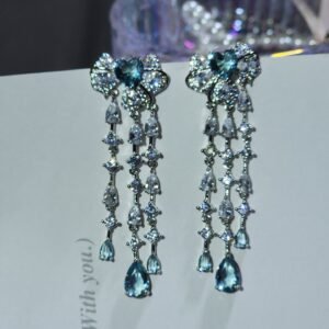 Aretes de punta en plata colección gemas Celestiales moño azul